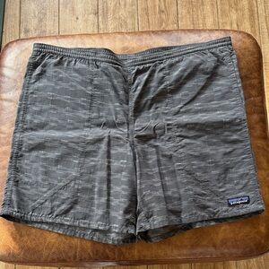 Men’s Patagonia Baggies Long 7” Sz Medium Ikat Lines Forge Grey UPF 50+ Vintage